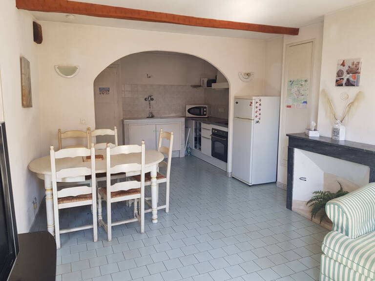 Draguignan centre bel F2/3 bon état lumineux calme 94340EUR cr — photo 1