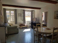 Draguignan centre bel F2/3 bon état lumineux calme 94340EUR cr — photo 2
