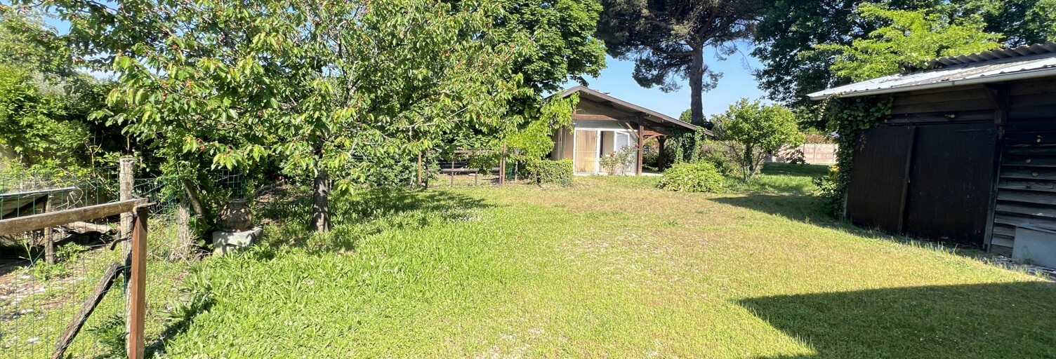 Terrain  863 m² à vendre à Le Pian-Médoc (33290)