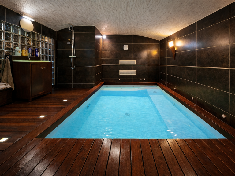 Exclusivité- Propriété d'Exception à Belleneuve   Piscine In — photo 1