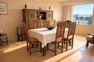 Appartement 4 pièces 250800 €