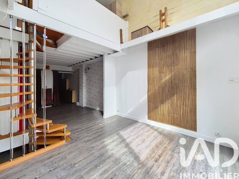 Vente Triplex 2 pièces — photo 1