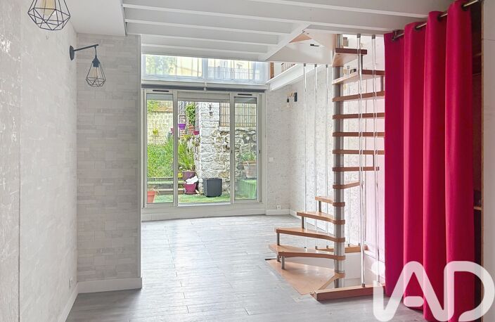 Vente Triplex 2 pièces — photo 2