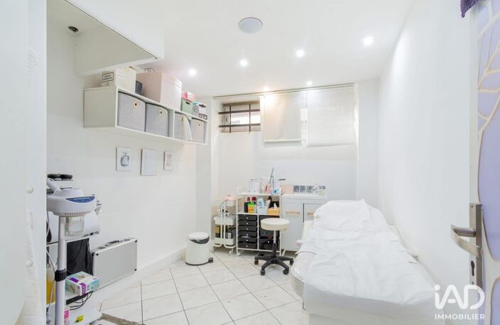Vente Boutique/Local commercial 50 m&sup2; — photo 2