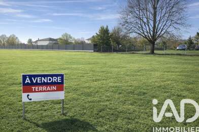Terrain  284900 €
