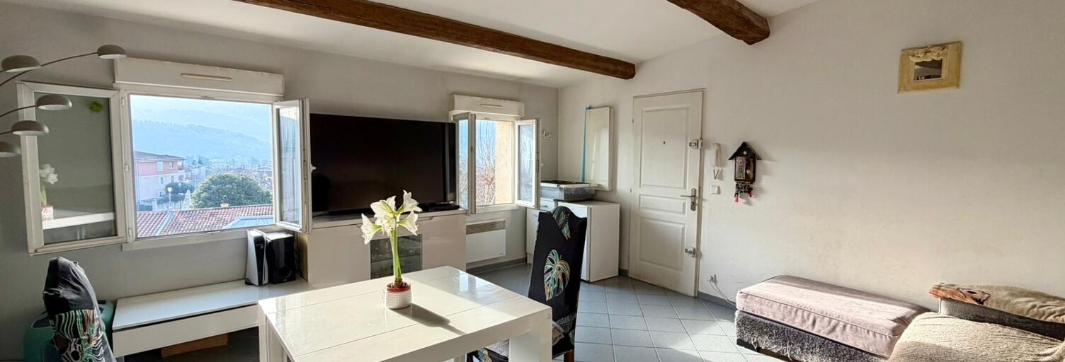 Appartement 3 Pièces 55 m² à vendre à Cuges-les-Pins (13780)