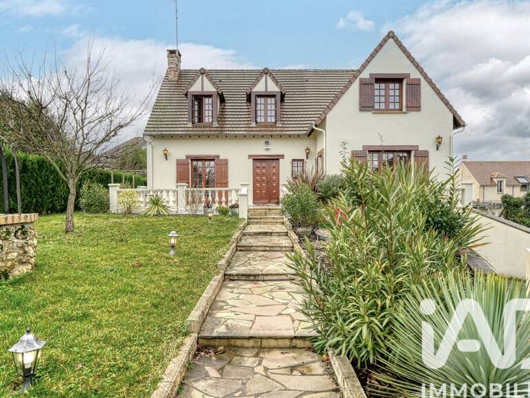 Vente Maison/villa 9 pièces — photo 1