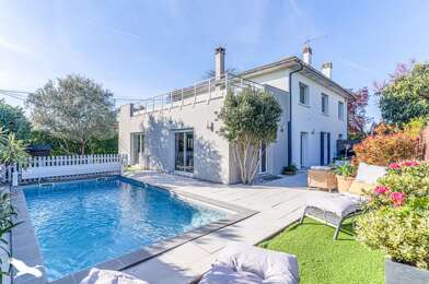 Maison 8 pièces 859216 €