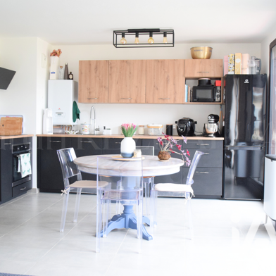 Appartement 3 pièces 270000 €