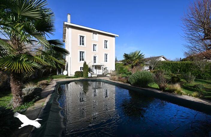 Maison de ville de 7 pièces principales — photo 2