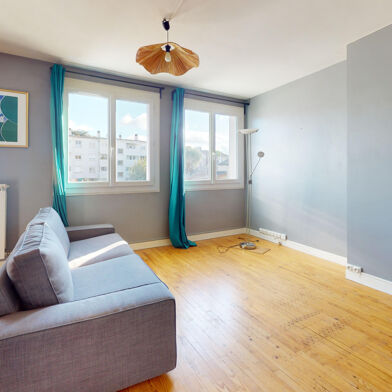 Appartement 3 pièces 790 €