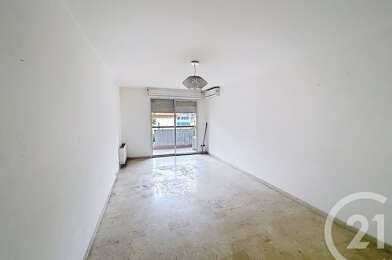 Appartement 3 pièces 240000 €
