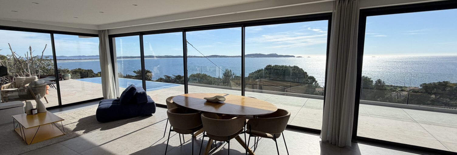 Maison 5 Pièces 190 m² à vendre à Carqueiranne (83320)