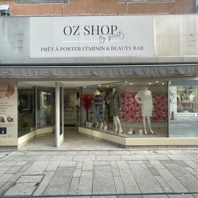 Commerce 3 pièces 94000 €