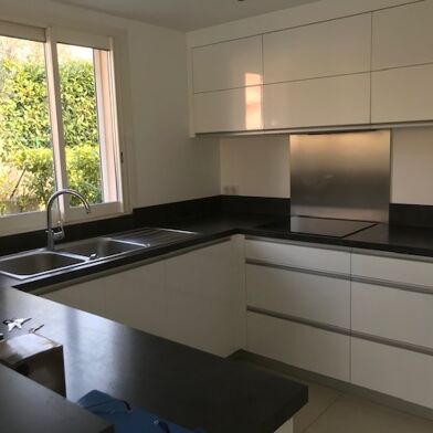 Appartement 3 pièces 2650 €