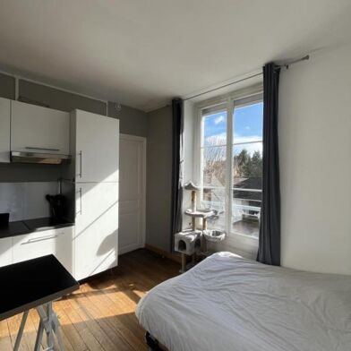 Appartement 1 pièces 605 €