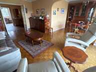 Appartement T3 – Séjour double – Balcon terrasse – Bron Église — photo 4