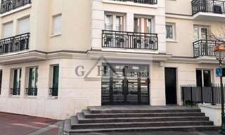 Bureau  150 m² à louer à Saint-Maurice (94410)