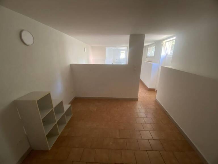 Bureau À Louer — photo 1