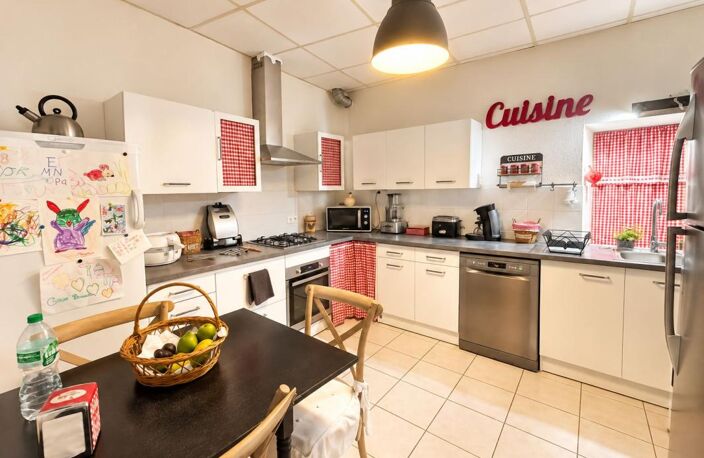 Ensemble immobilier - 3 logements + granges - Montfavet — photo 5