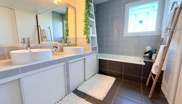 Villa / Maison 5 pièces  à vendre Saint-Loubouer 40320