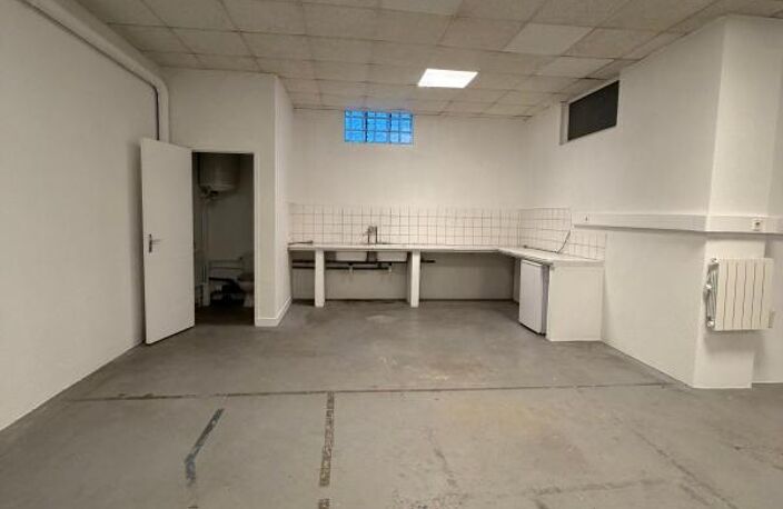 À LOUER – Local polyvalent 150 m² – Limoges (Avenue Saint-Surin) — photo 3