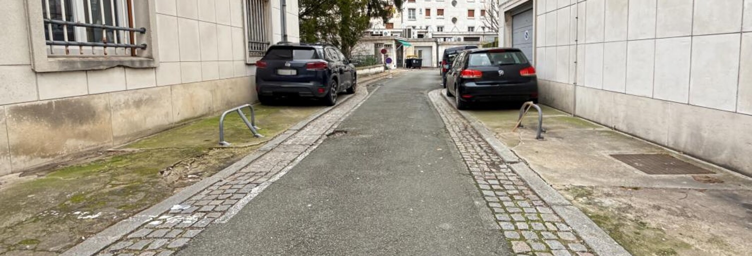 Garage   m² à louer à Orléans (45000)