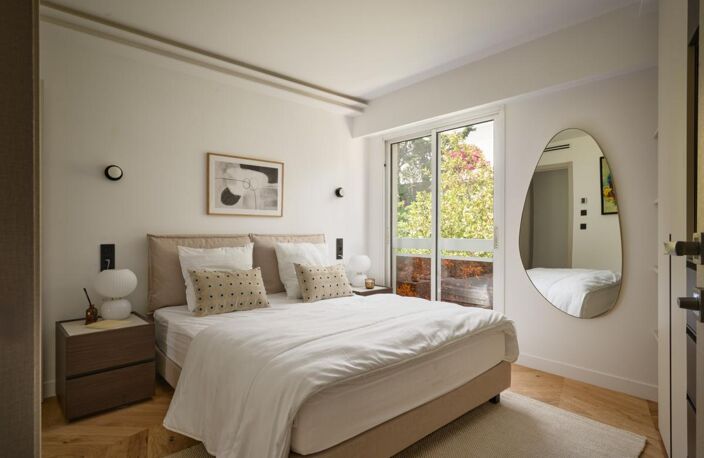Cannes Californie Élégance et Sérénité : Appartement de Prestige avec Vue Mer Panoramique — photo 4