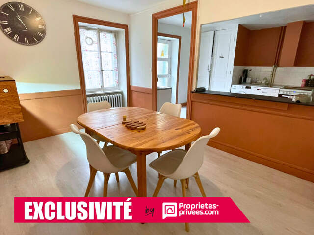 MAISON FAMILIALE AVEC DEPENDANCES — photo du bien