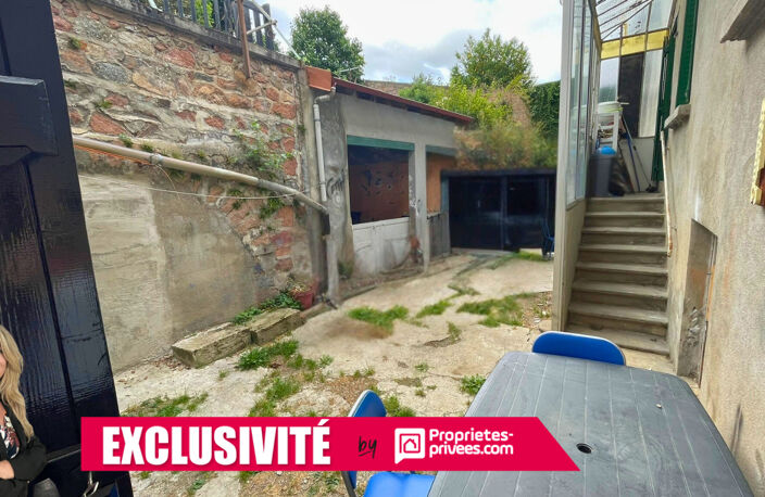 MAISON FAMILIALE AVEC DEPENDANCES — photo 5
