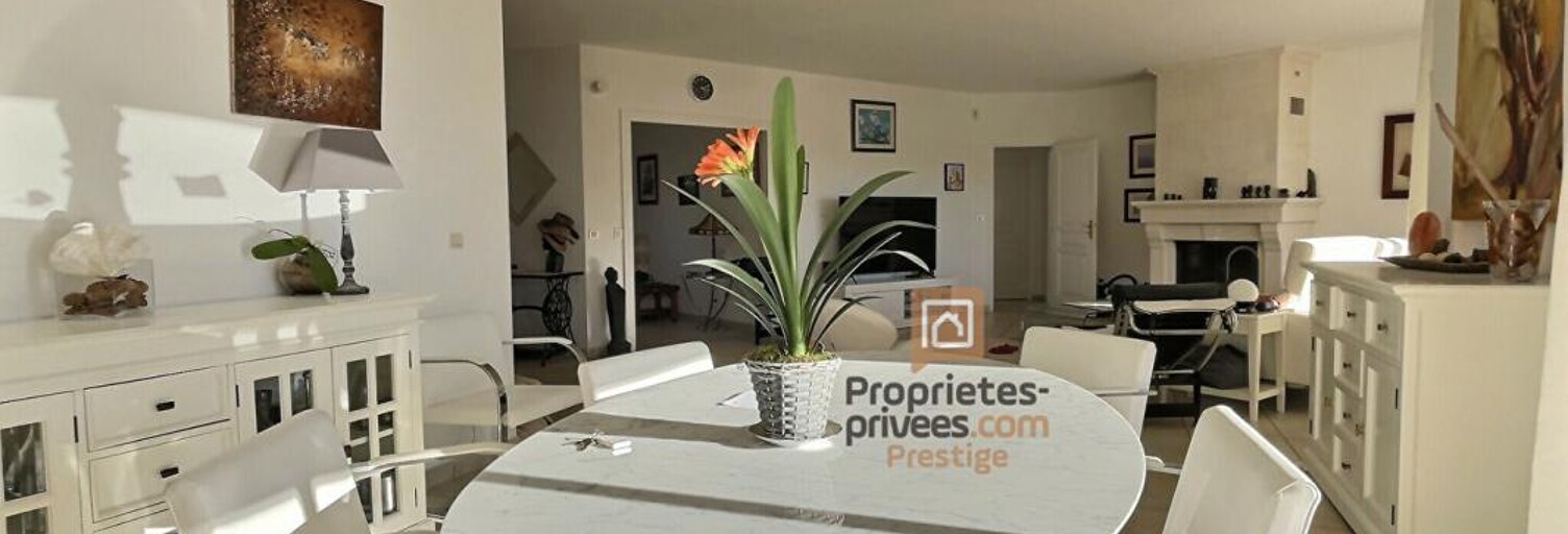 Maison 7 Pièces 185 m² à vendre à Bagnols-en-Forêt (83600)