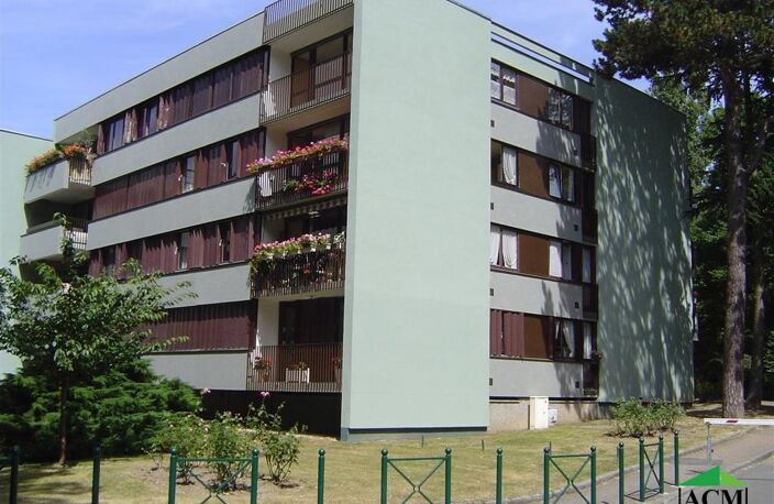 Vente appartement 4 pièces 79 m² Méry-sur-Oise (95540) — photo 2