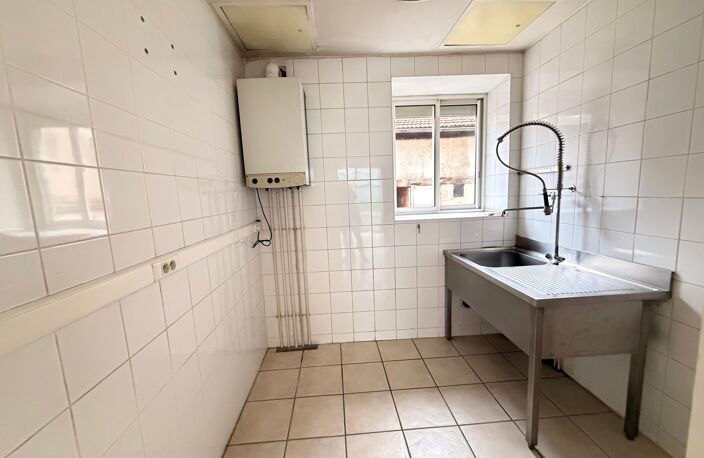 Location commerce   à Roanne (42300) — photo 3
