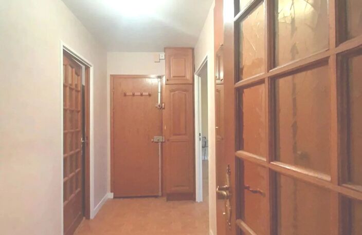 APPARTEMENT NEUILLY-SUR-MARNE — photo 4