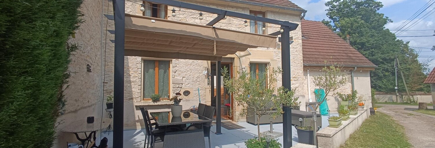 Maison 3 Pièces 100 m² à vendre à Alligny-Cosne (58200)