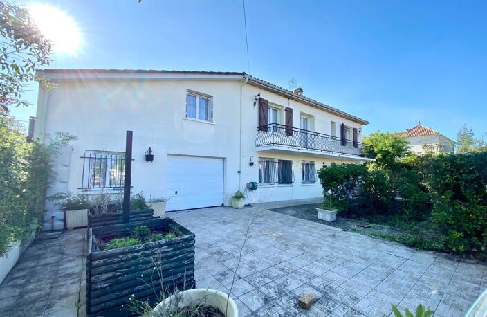 Spacieuse maison avec jardin et garage — photo 2
