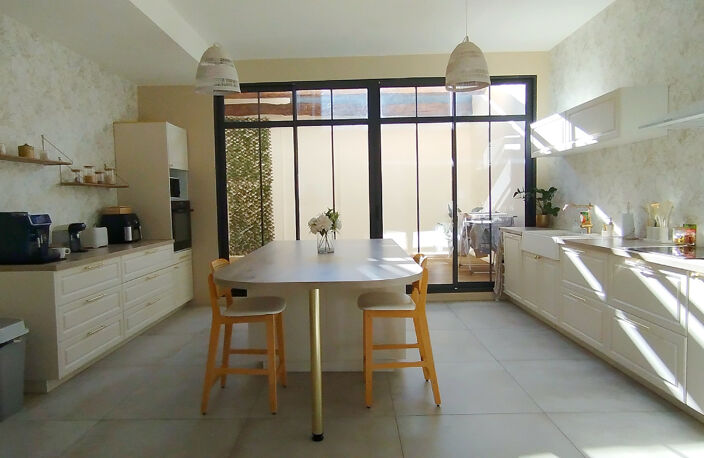 Maison de charme, avec studio privatif fort potentiel ! — photo 5