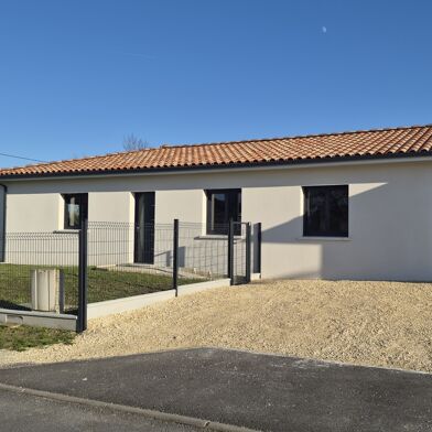 Maison 5 pièces 1090 €