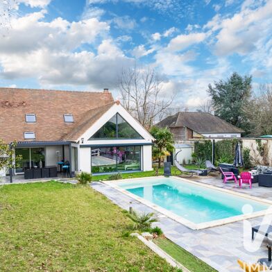 Maison 9 pièces 748000 €