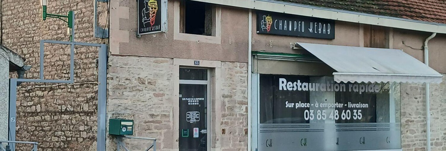 Commerce  97 m² à vendre à Champforgeuil (71530)