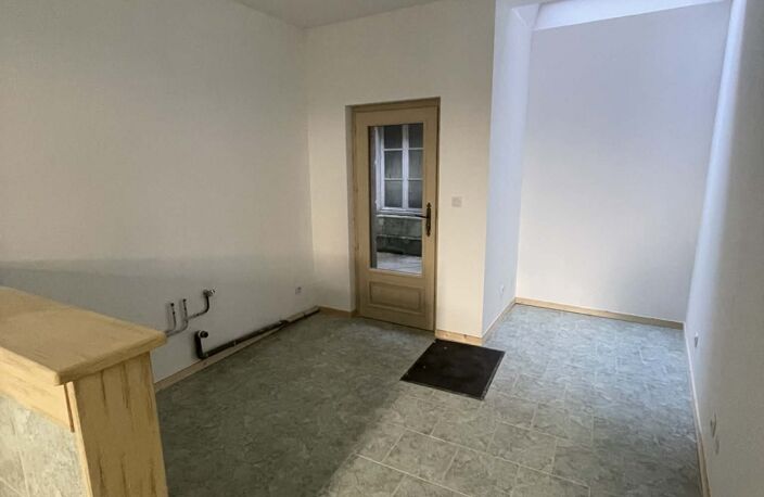 Vente Maison de village 5 pièces — photo 3