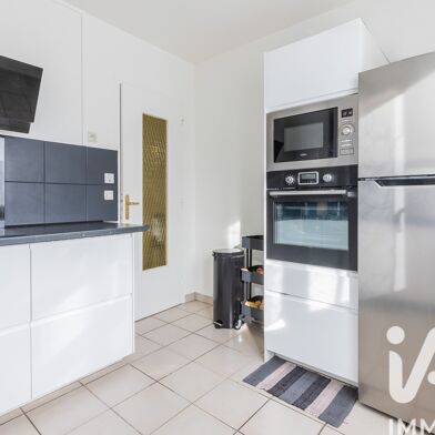Appartement 4 pièces 220000 €