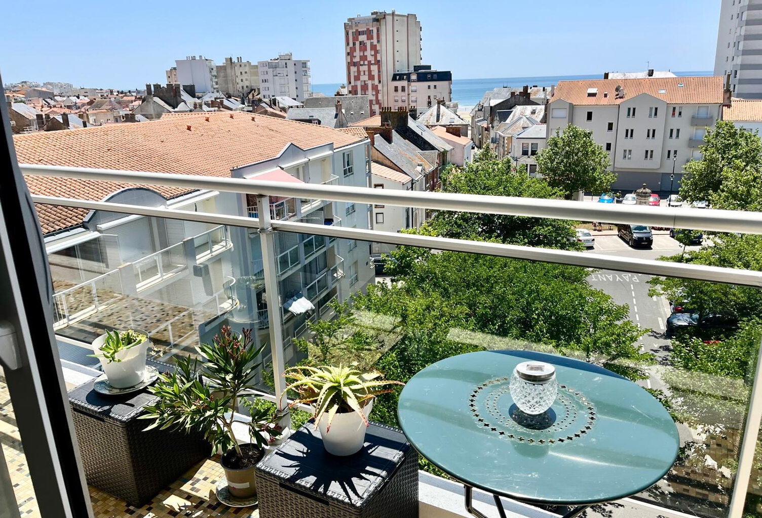 APPARTEMENT A VENDRE - VUE OCEAN - LES SABLES D'OLONNE — photo 1