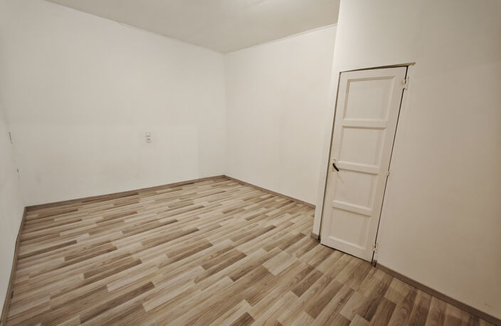 Maison de Village de type 3 avec cave. — photo 4