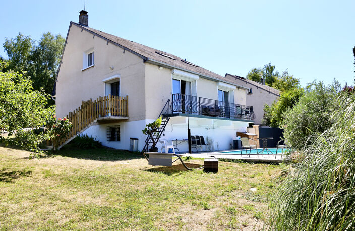 Maison à vendre à VILLERS ALLERAND (51), une maison principale sur deux niveaux, un logement indépendant, une piscine extérieure  ; — photo 2