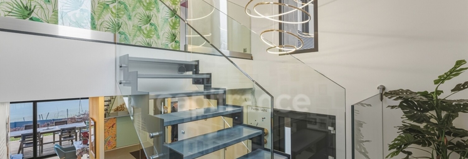 Maison 7 Pièces 166 m² à vendre à Crozet (01170)