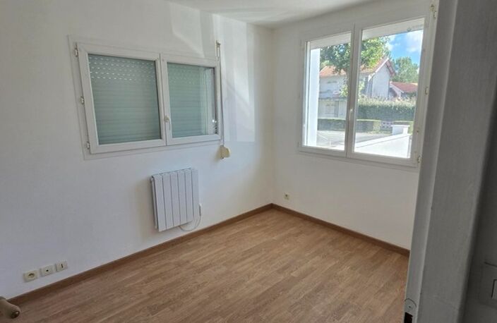 Appartement à vendre 3 pièces, grande terrasse, cave, 200 m mer  LA TREMBLADE (17) — photo 5
