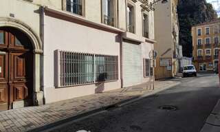 Commerce 9 Pièces 156 m² à louer à Amélie-les-Bains-Palalda (66110)