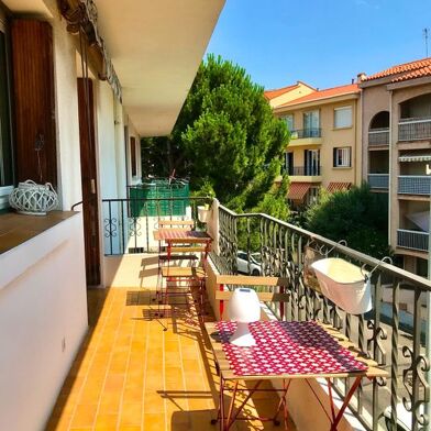 Appartement 6 pièces 1490 €