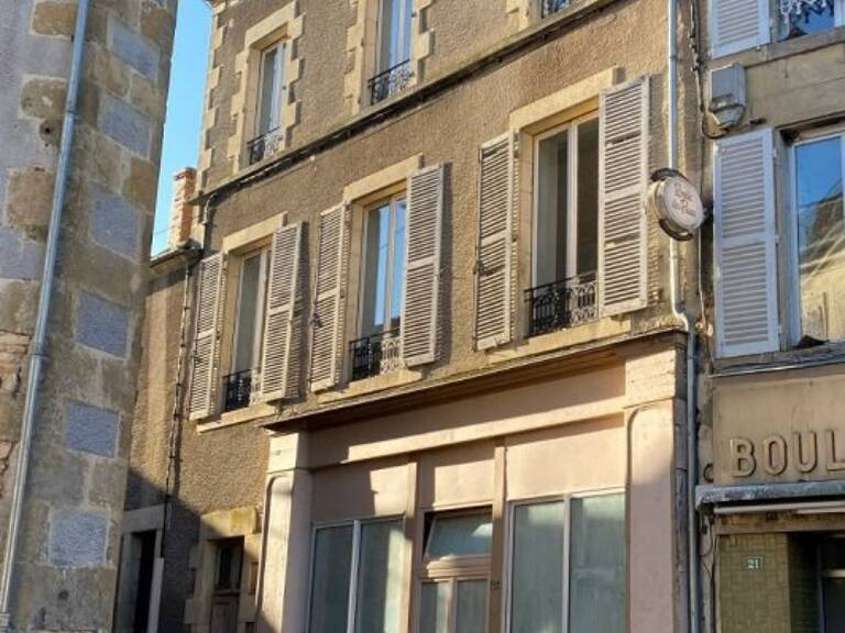 COEUR NIVERNAIS  -CENTRE BOURG - IMMEUBLE DE RAPPORT 159 M2 - 4 Appartements — photo 1
